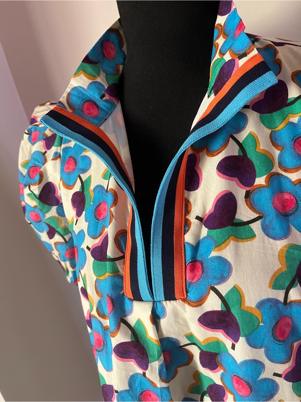 Entro Floral Puff Sleeve Shift Dress – Retro Mod Print with Pockets NWT⭐️ – Sz S - Picture 4 of 8